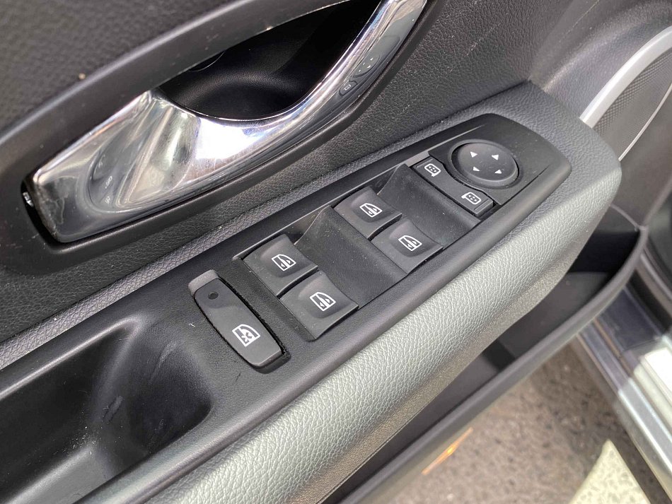 Renault Fluence 1.6 i 