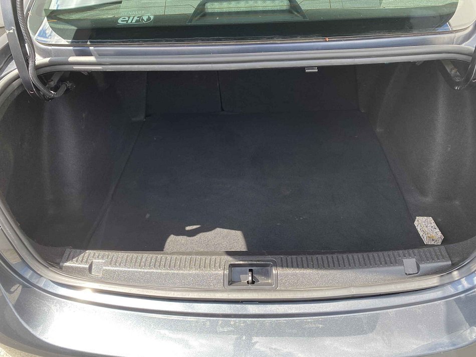 Renault Fluence 1.6 i 