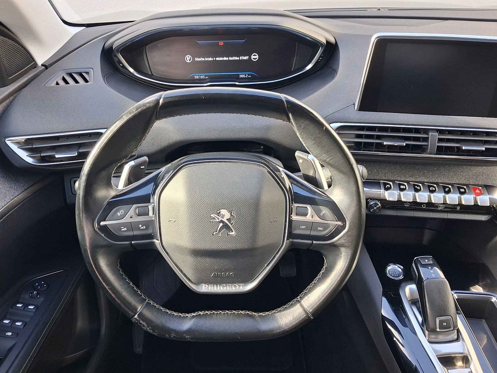 Peugeot 3008 1.2 PT Allure