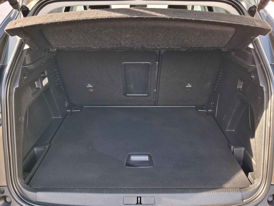 Peugeot 3008 1.2 PT Allure