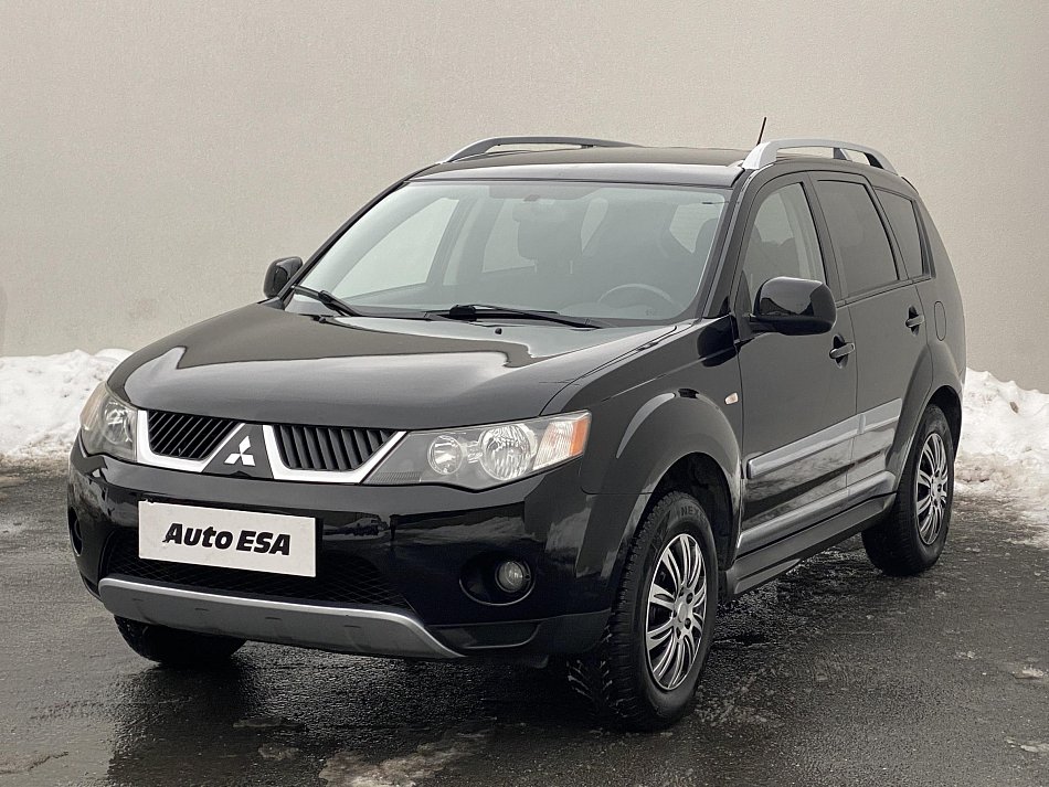 Mitsubishi Outlander 2.4i 