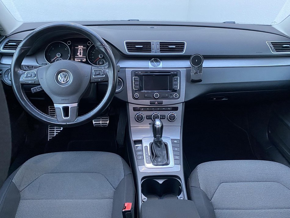 Volkswagen Passat 2.0 TDi 