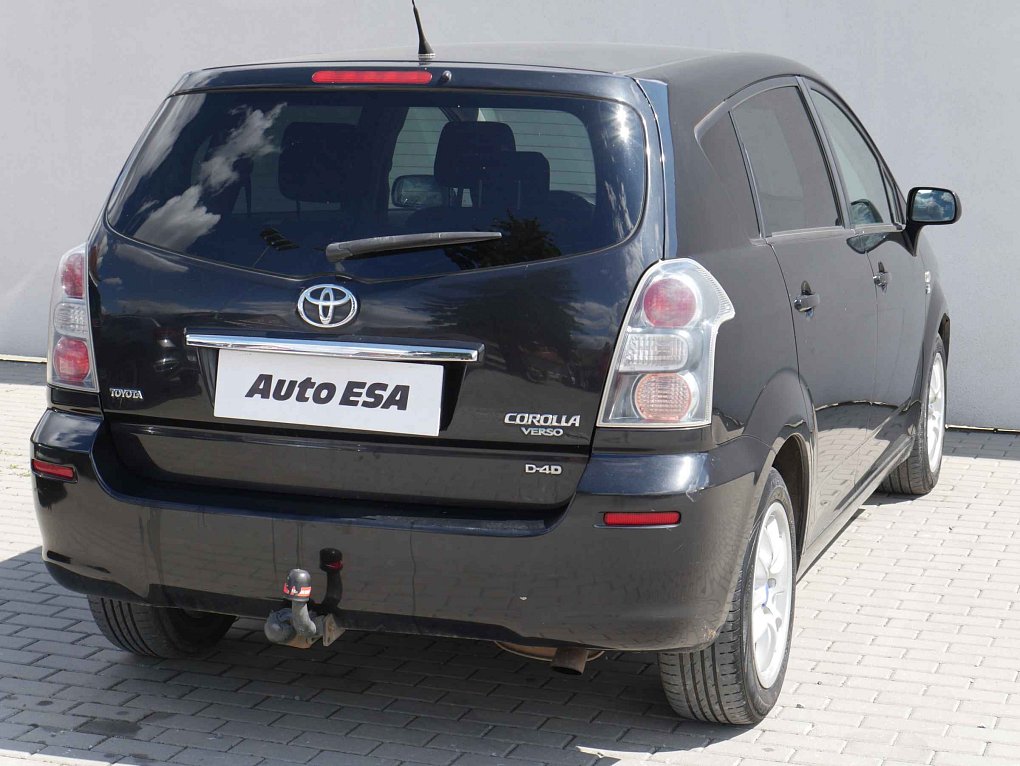 Toyota Corolla Verso 2.2D 