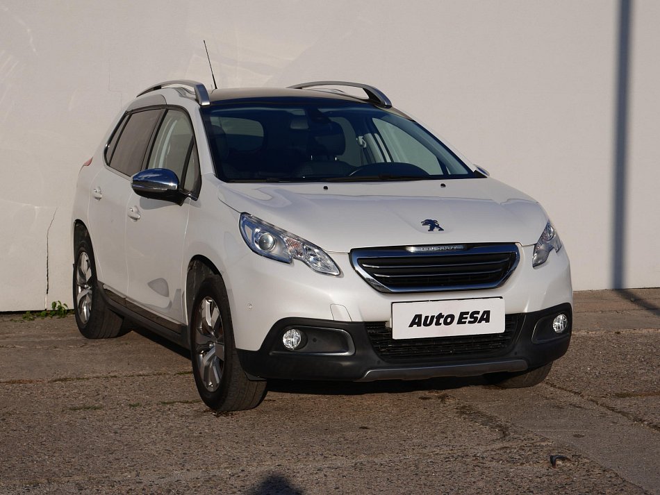 Peugeot 2008 1.2 i Allure