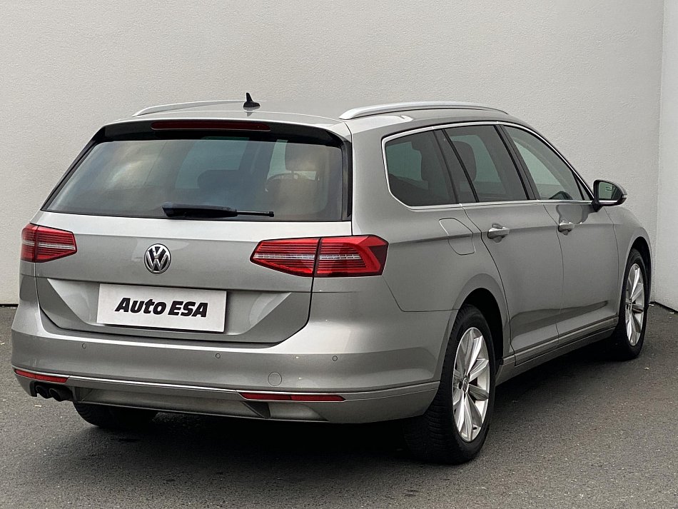 Volkswagen Passat 2.0TDi Highline