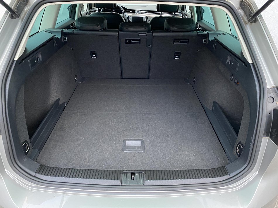 Volkswagen Passat 2.0TDi Highline