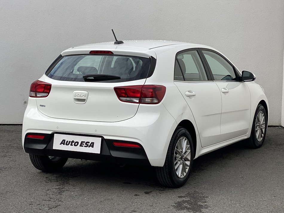 Kia Rio 1.2i 
