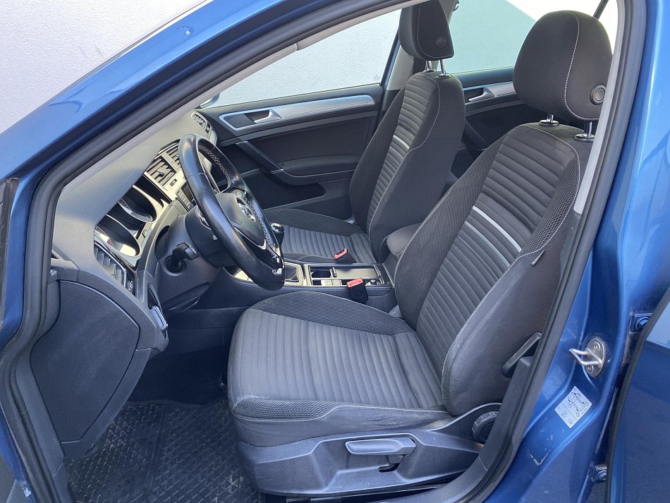 Volkswagen Golf 1.4 TSI 