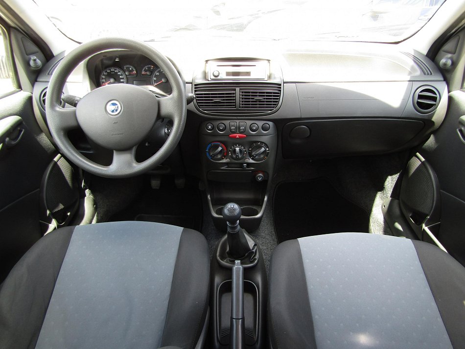 Fiat Punto 1.2I 