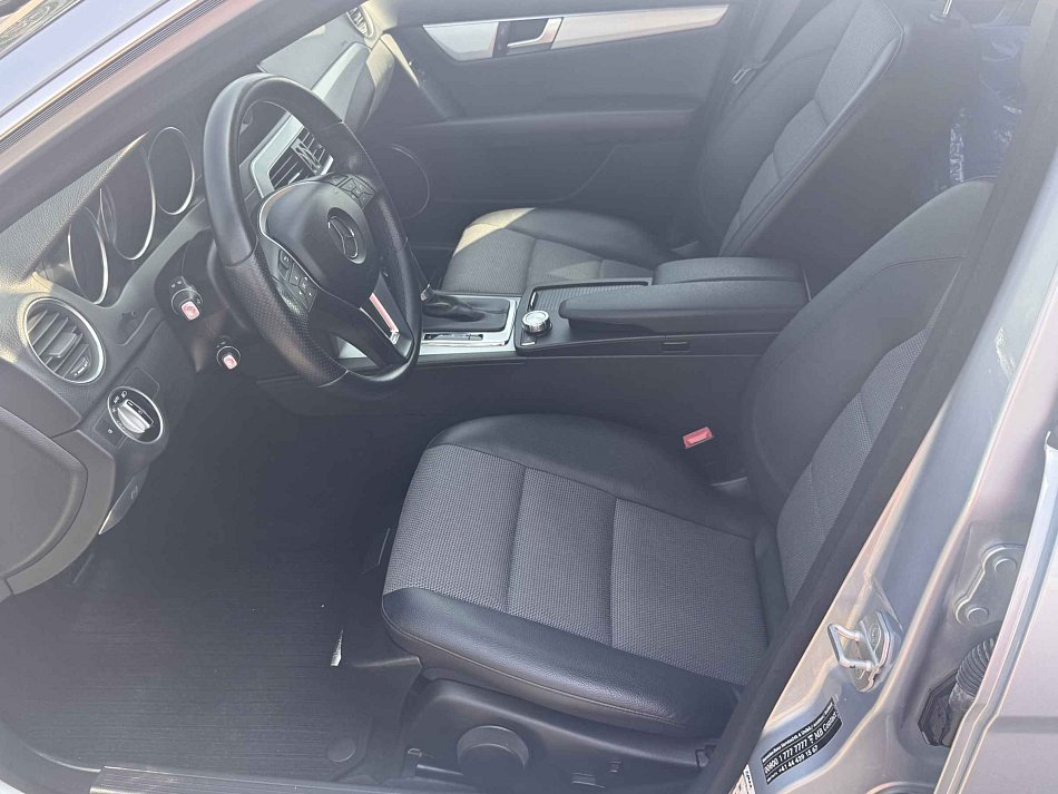 Mercedes-Benz Třída C 1.6T 