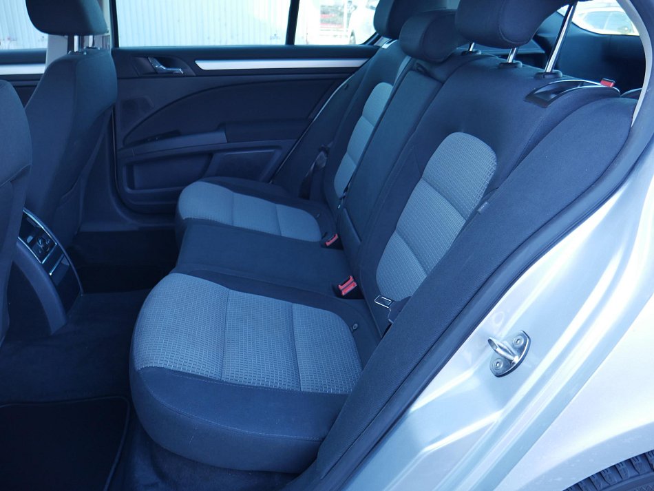 Škoda Superb II 2.0TDi Ambition