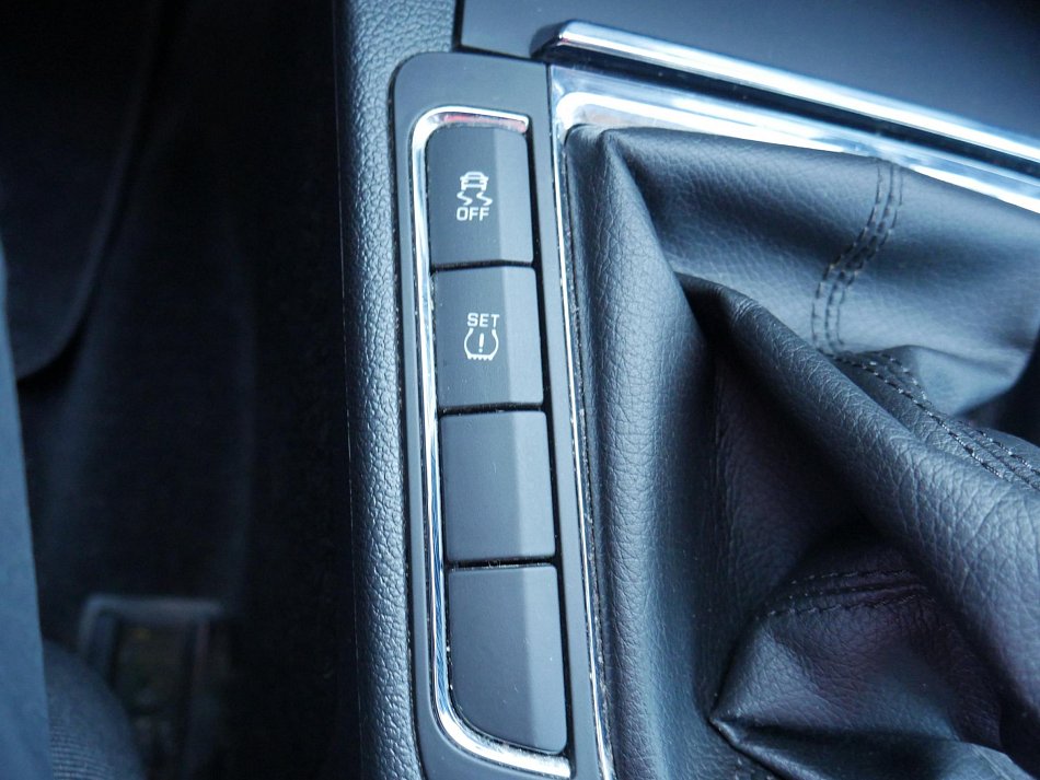 Škoda Superb II 2.0TDi Ambition