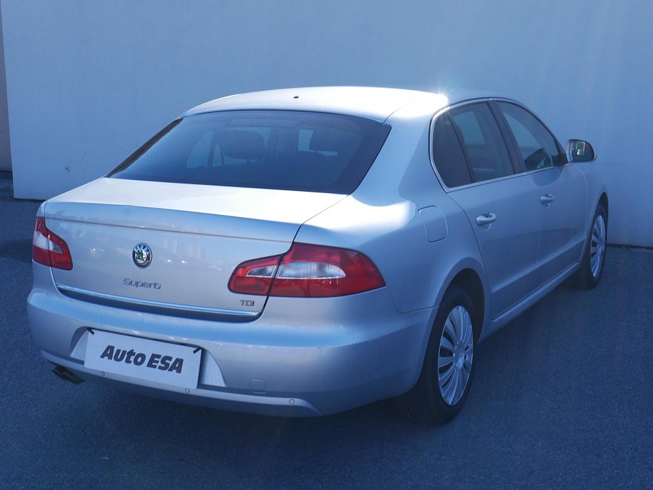 Škoda Superb II 2.0TDi Ambition