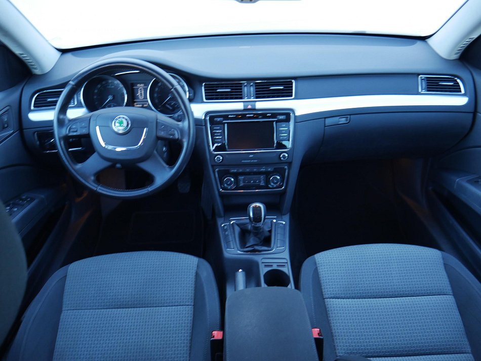 Škoda Superb II 2.0TDi Ambition