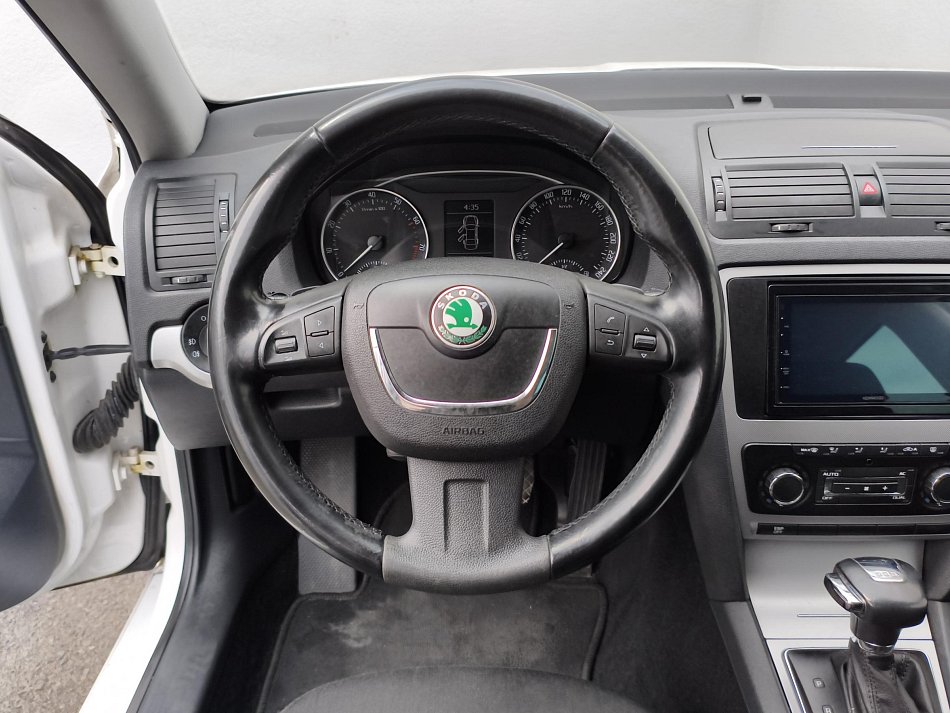 Škoda Octavia II 1.4 TSi Elegance