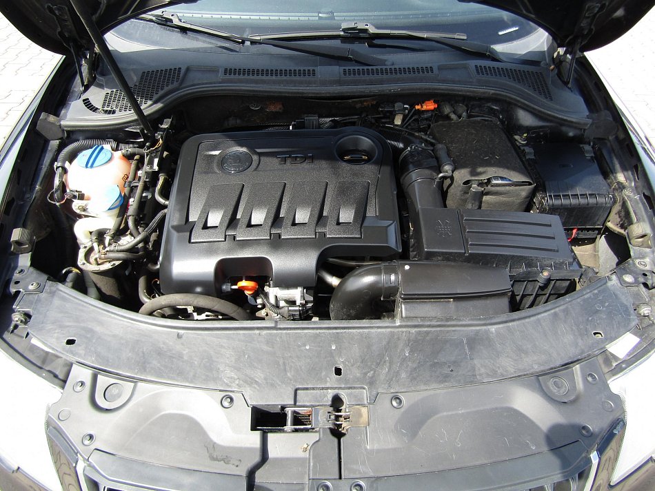 Škoda Superb II 2.0 TDi Elegance