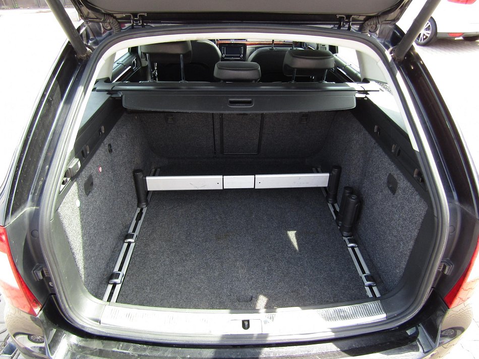 Škoda Superb II 2.0 TDi Elegance