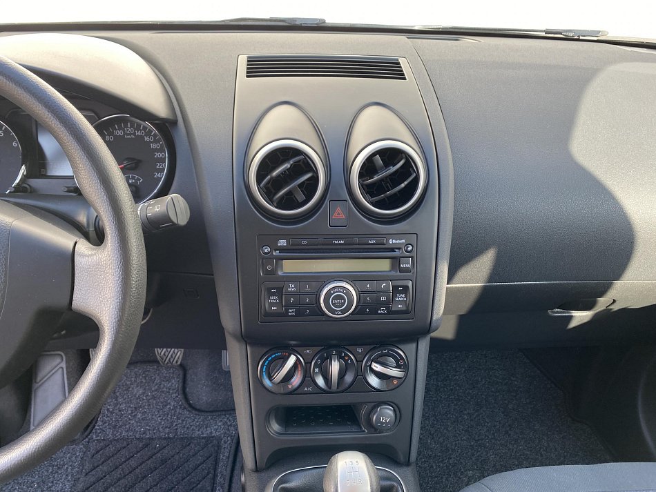 Nissan Qashqai 1.6 i Visia +2