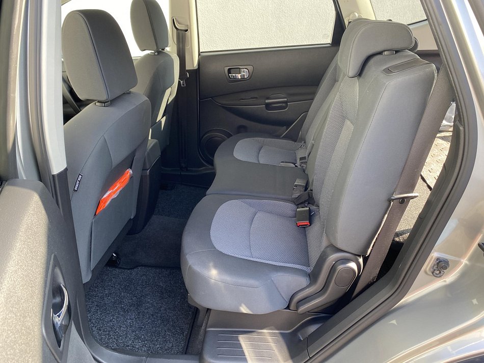 Nissan Qashqai 1.6 i Visia +2