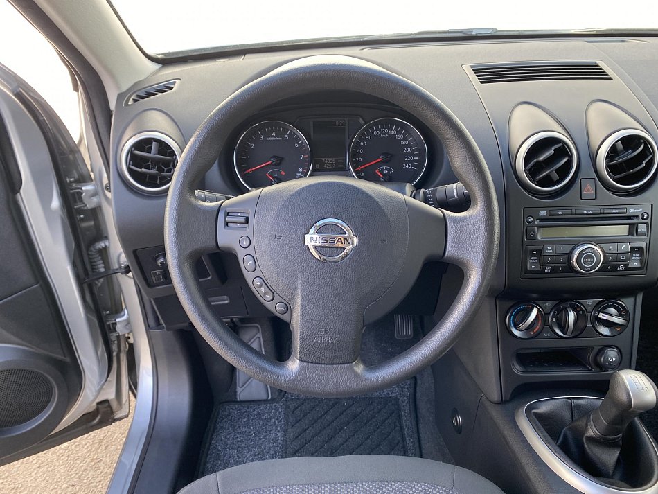 Nissan Qashqai 1.6 i Visia +2