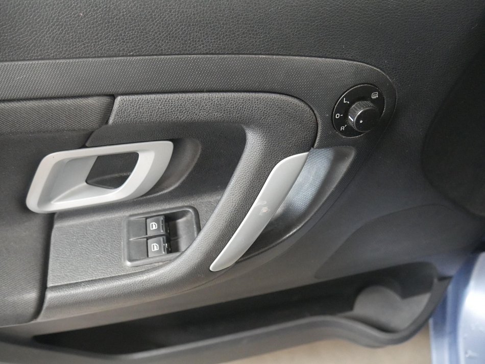 Škoda Roomster 1.2i 