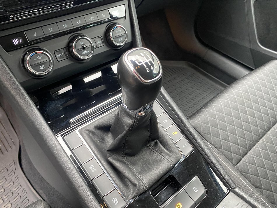 Škoda Superb III 2.0 TDi Style