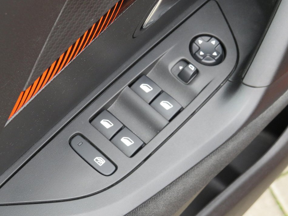 Peugeot 2008 1.5 HDI 