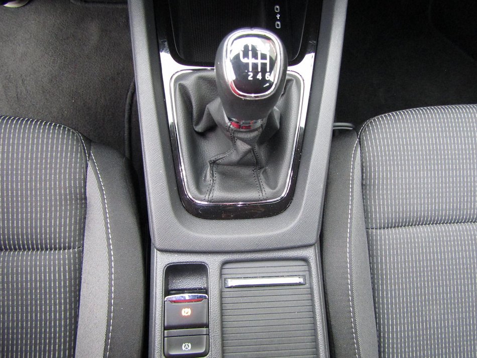 Škoda Octavia IV 1.5 TSi Ambition