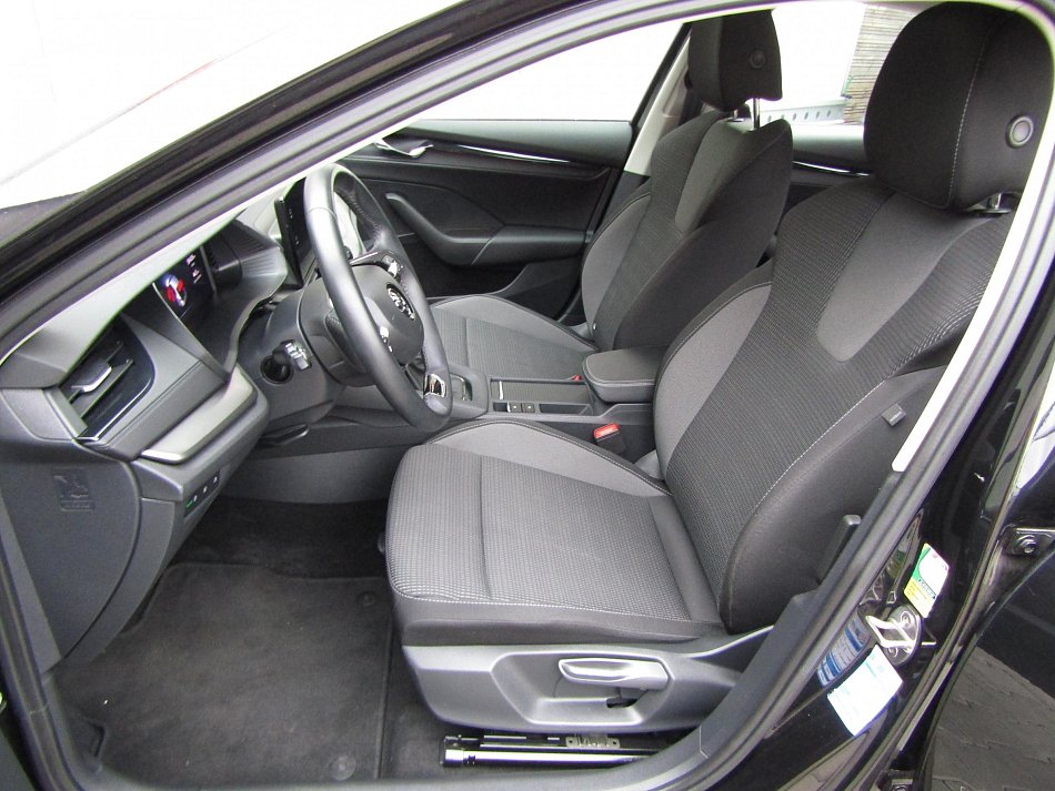 Škoda Octavia IV 1.5 TSi Ambition