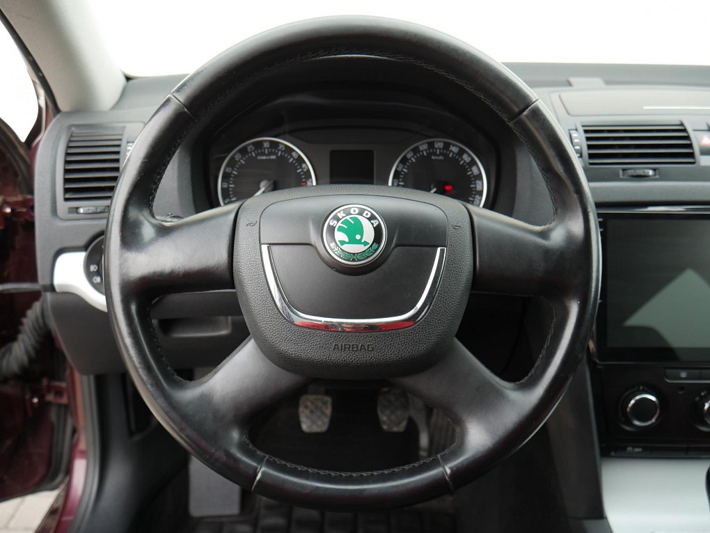 Škoda Octavia II 1.6TDi Ambiente