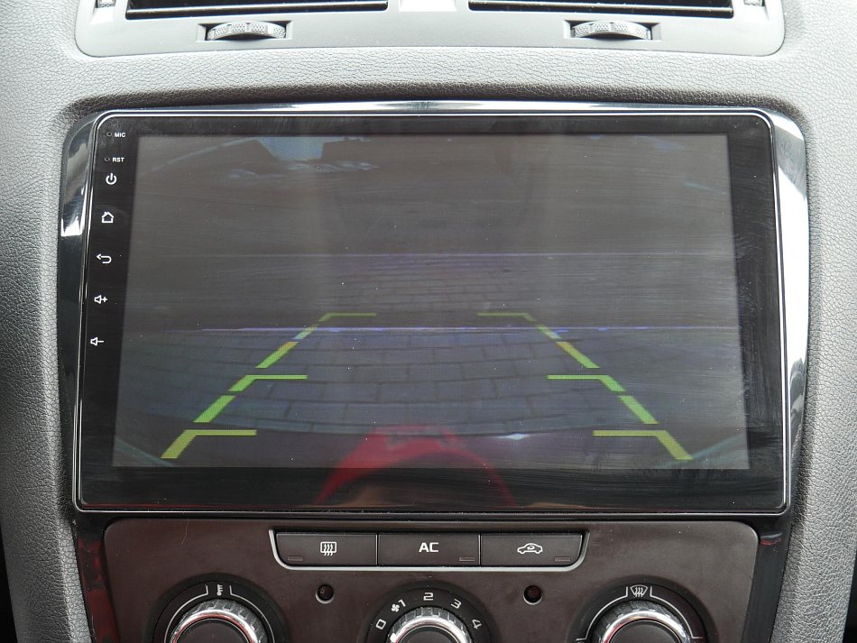 Škoda Octavia II 1.6TDi Ambiente