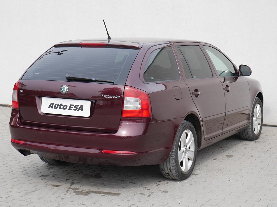 Škoda Octavia II 1.6TDi Ambiente