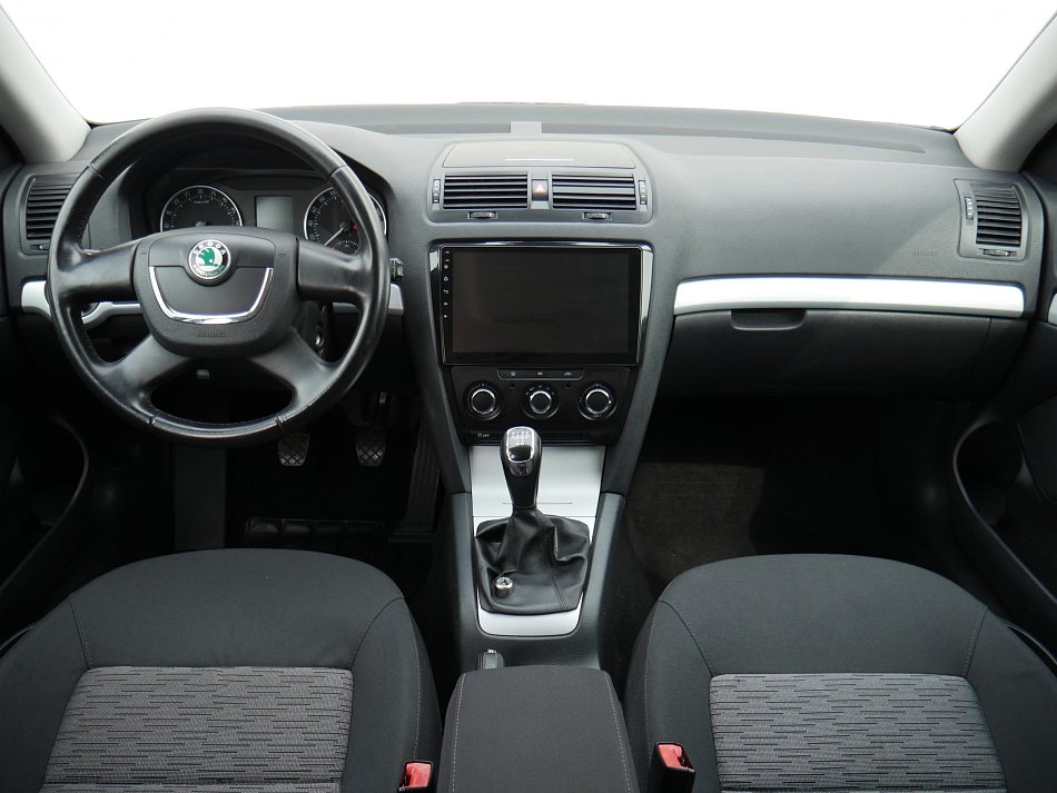 Škoda Octavia II 1.6TDi Ambiente