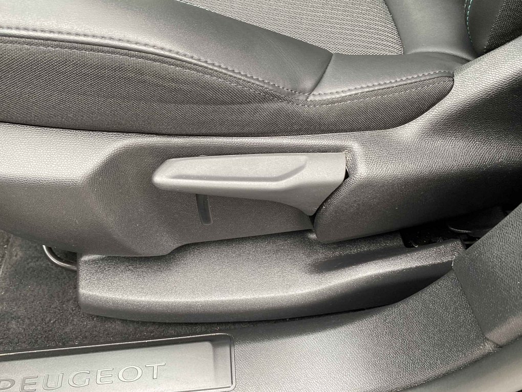 Peugeot 3008 1.5 HDi Allure