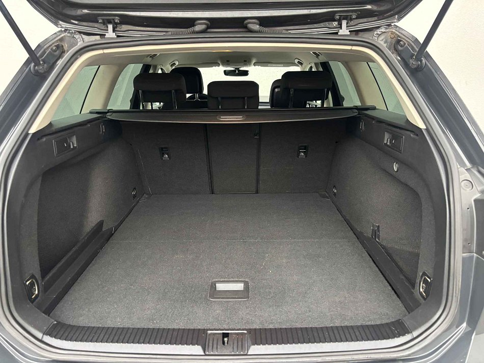 Volkswagen Passat 2.0 TDi 