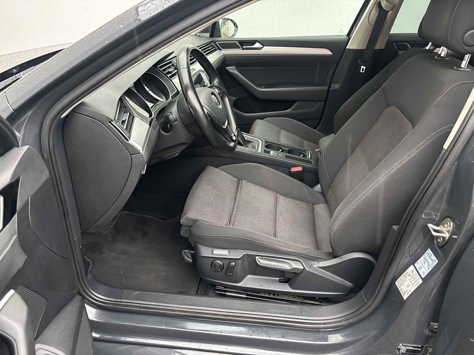 Volkswagen Passat 2.0 TDi 