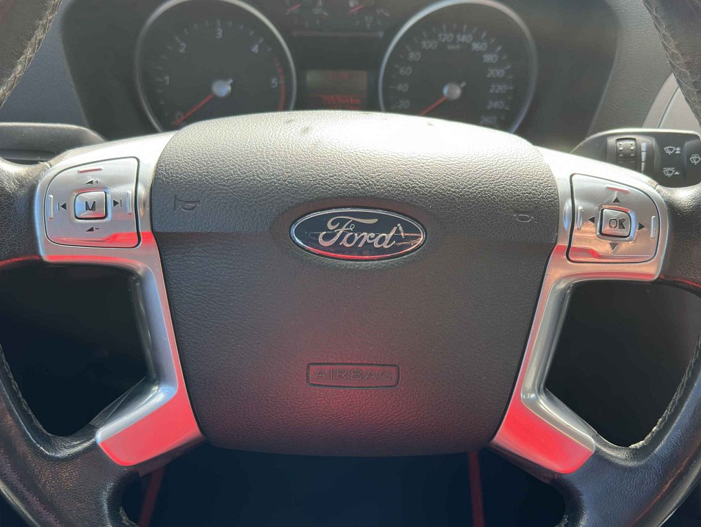 Ford Mondeo 1.8 TDCi 