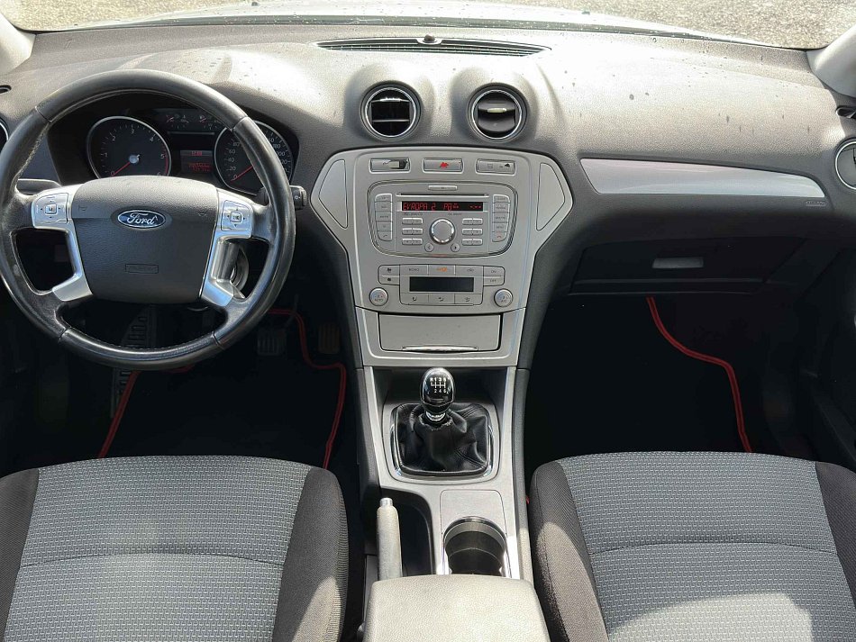 Ford Mondeo 1.8 TDCi 