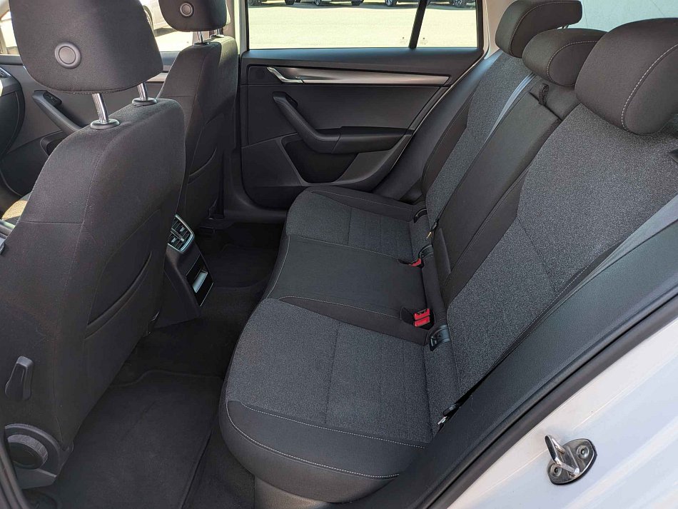 Škoda Octavia III 2.0 TDi Soleil
