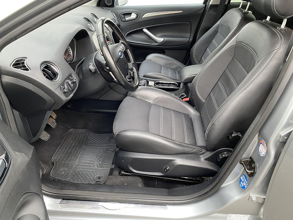 Ford Mondeo 2.0i 