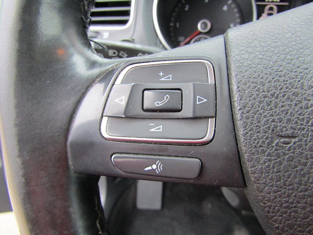 Volkswagen Golf 1.6 TDi Highline