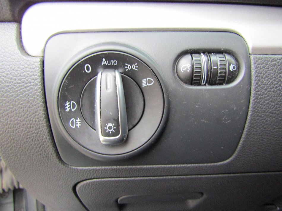 Volkswagen Golf 1.6 TDi Highline