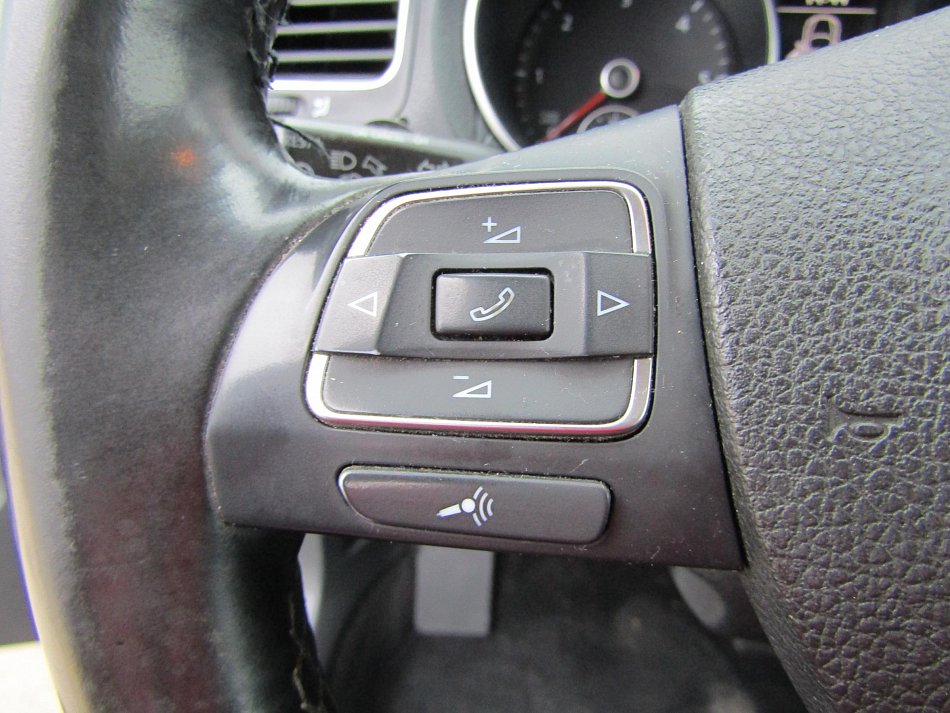 Volkswagen Golf 1.6 TDi Highline