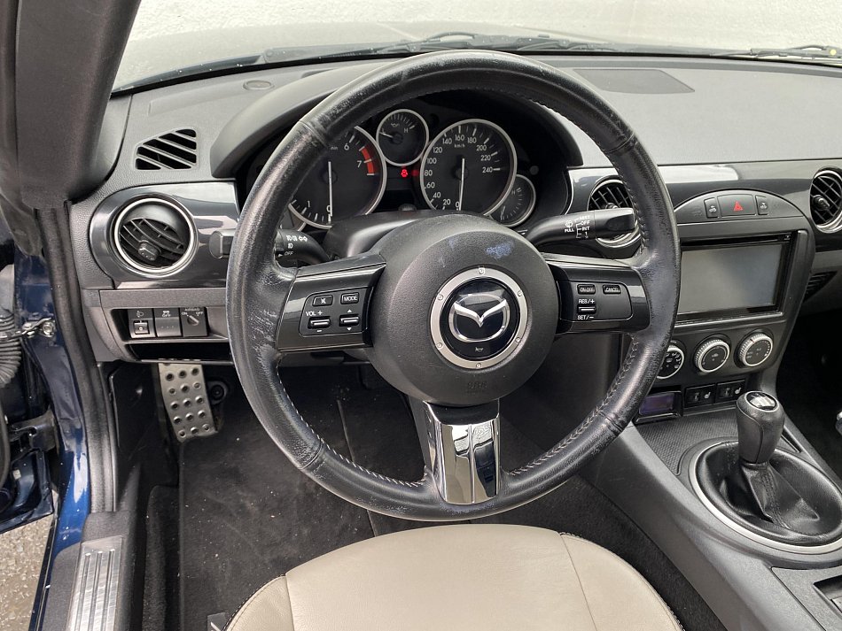 Mazda MX 1.8i 
