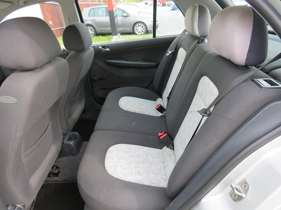 Škoda Fabia I 1.4i 16V 