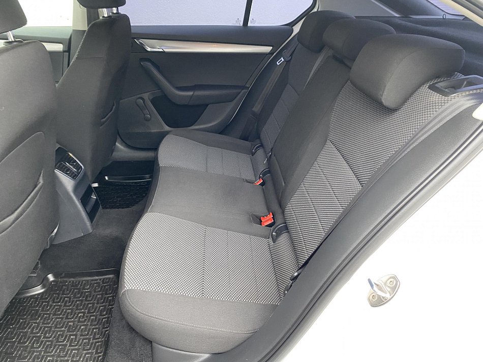 Škoda Octavia III 1.6 TDi Ambition