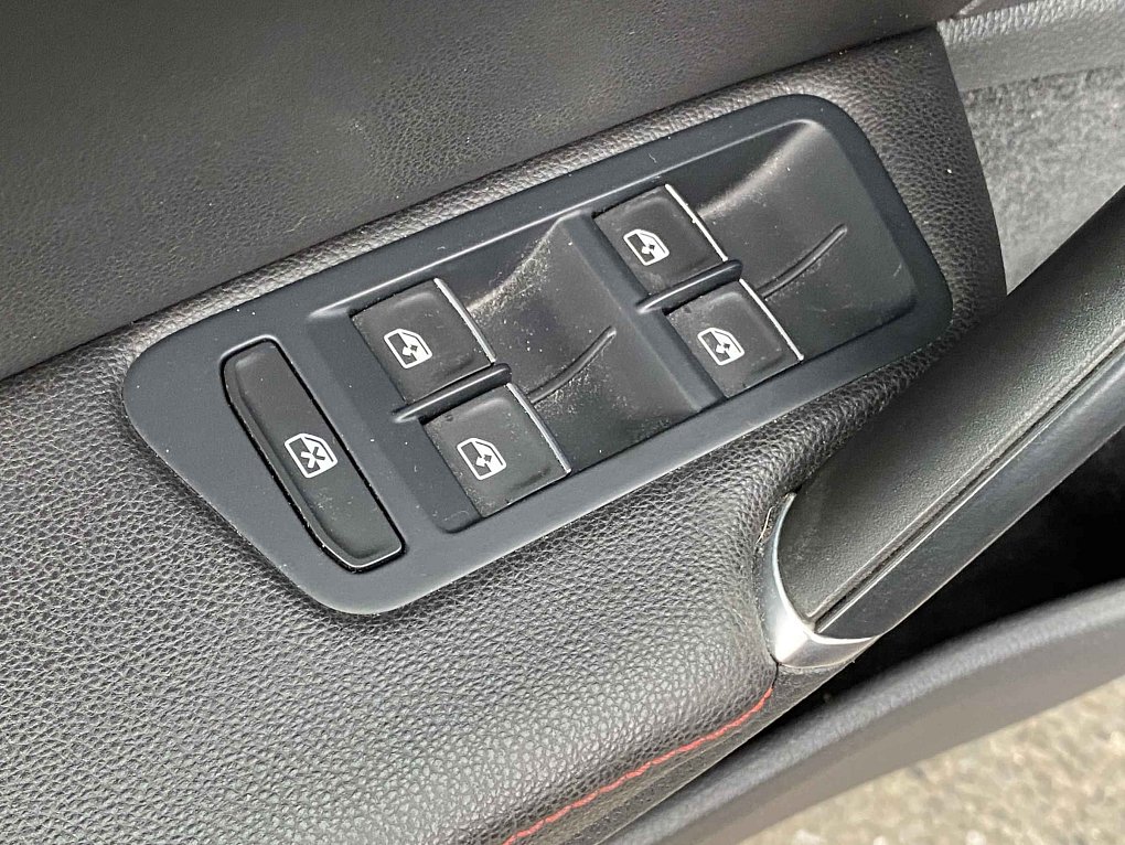 Volkswagen Golf 2.0 TSi GTi