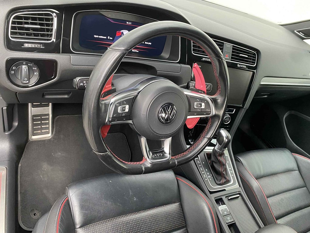 Volkswagen Golf 2.0 TSi GTi