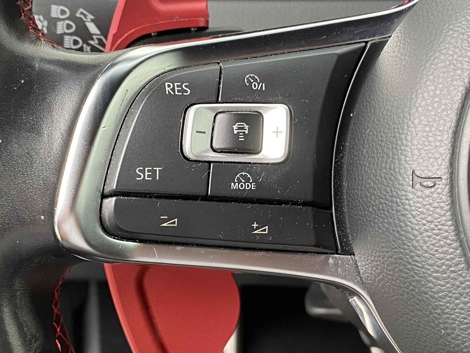 Volkswagen Golf 2.0 TSi GTi