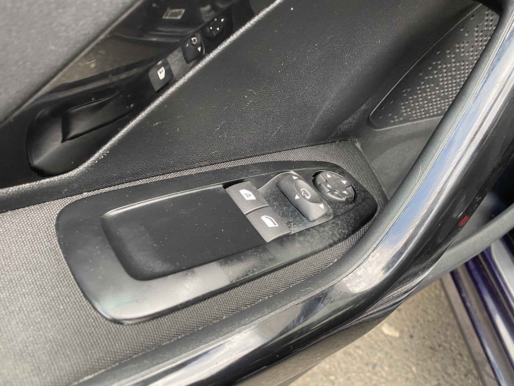 Peugeot 208 1.2 PT Style